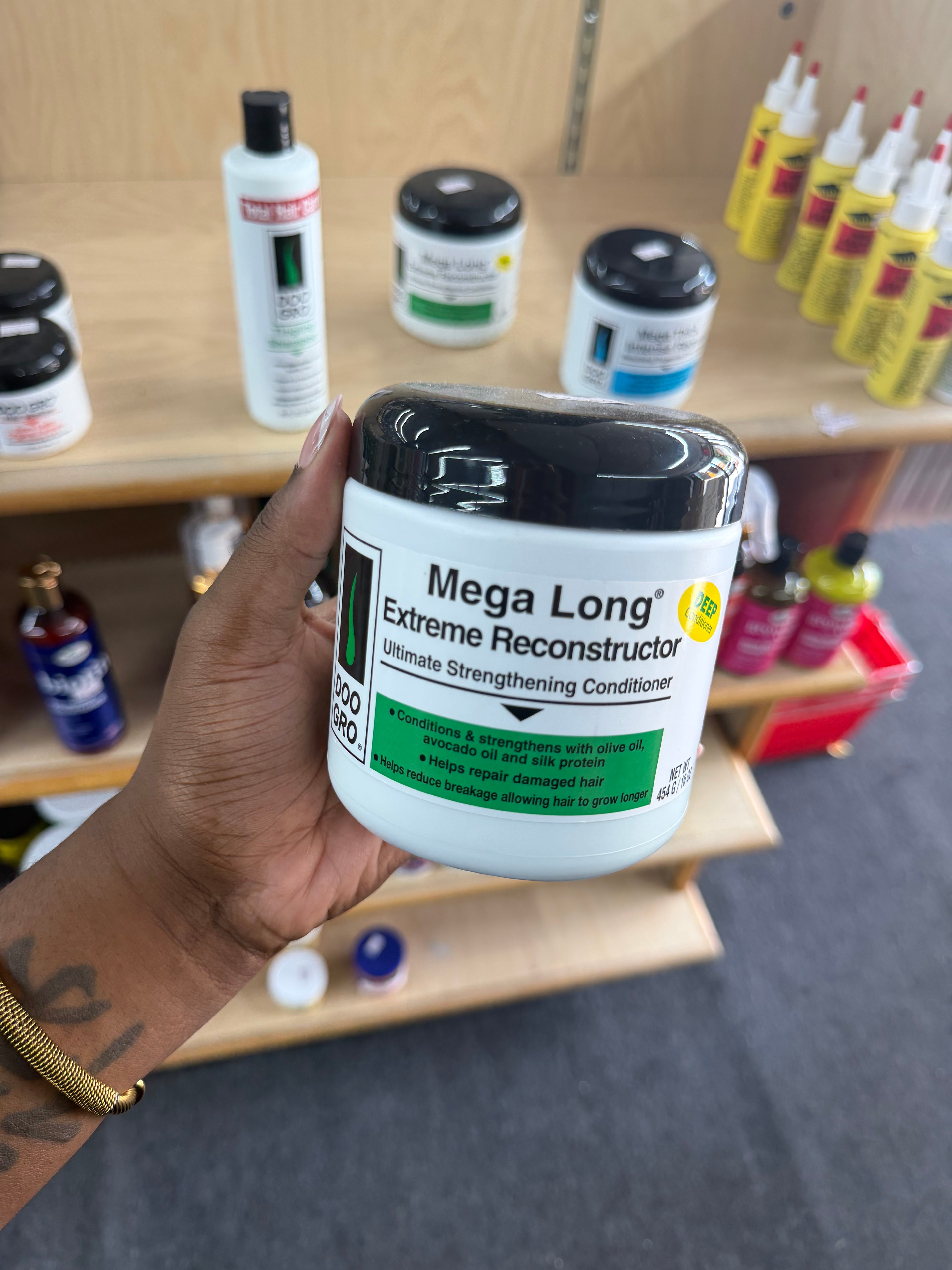 Doo Gro Mega Long Extreme Reconstructor Ultimate Strengthening Conditioner Deep Conditioner 16oz
