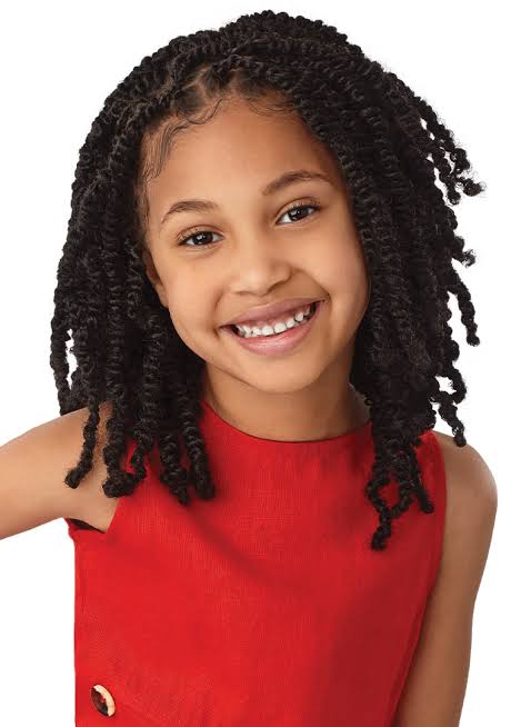 Outre X-Pression Lil Looks Wavy Bomb Twist 8 Inches 20 Strands
