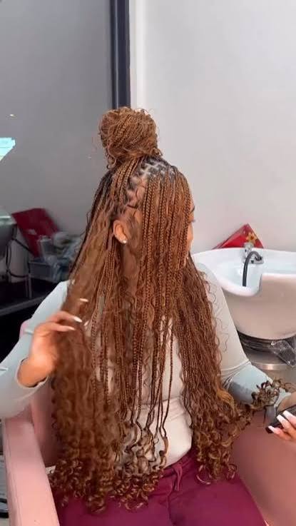 Golden Brown 30 Water Wave Human Hair Braiding Hair Texture Close Up